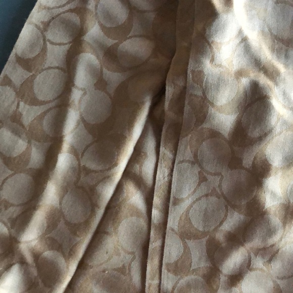 Coach scarf - Picture 4 of 4